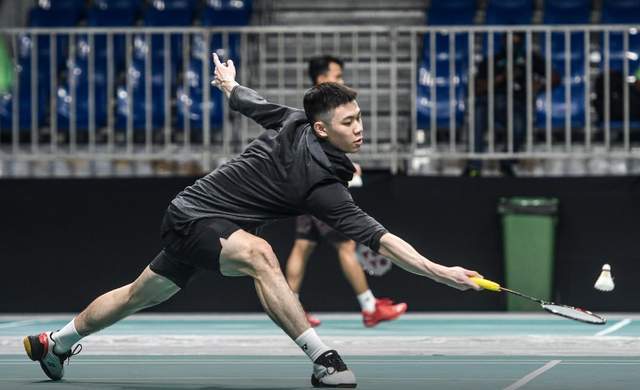 以伯恩利本 以伯恩利本