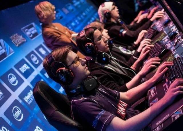 孔令辉与马 孔令辉与马