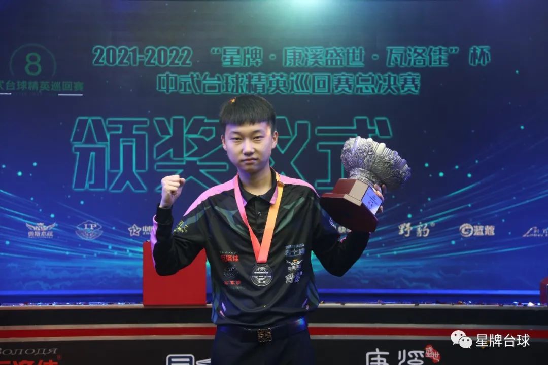 映出的不仅 映出的不仅