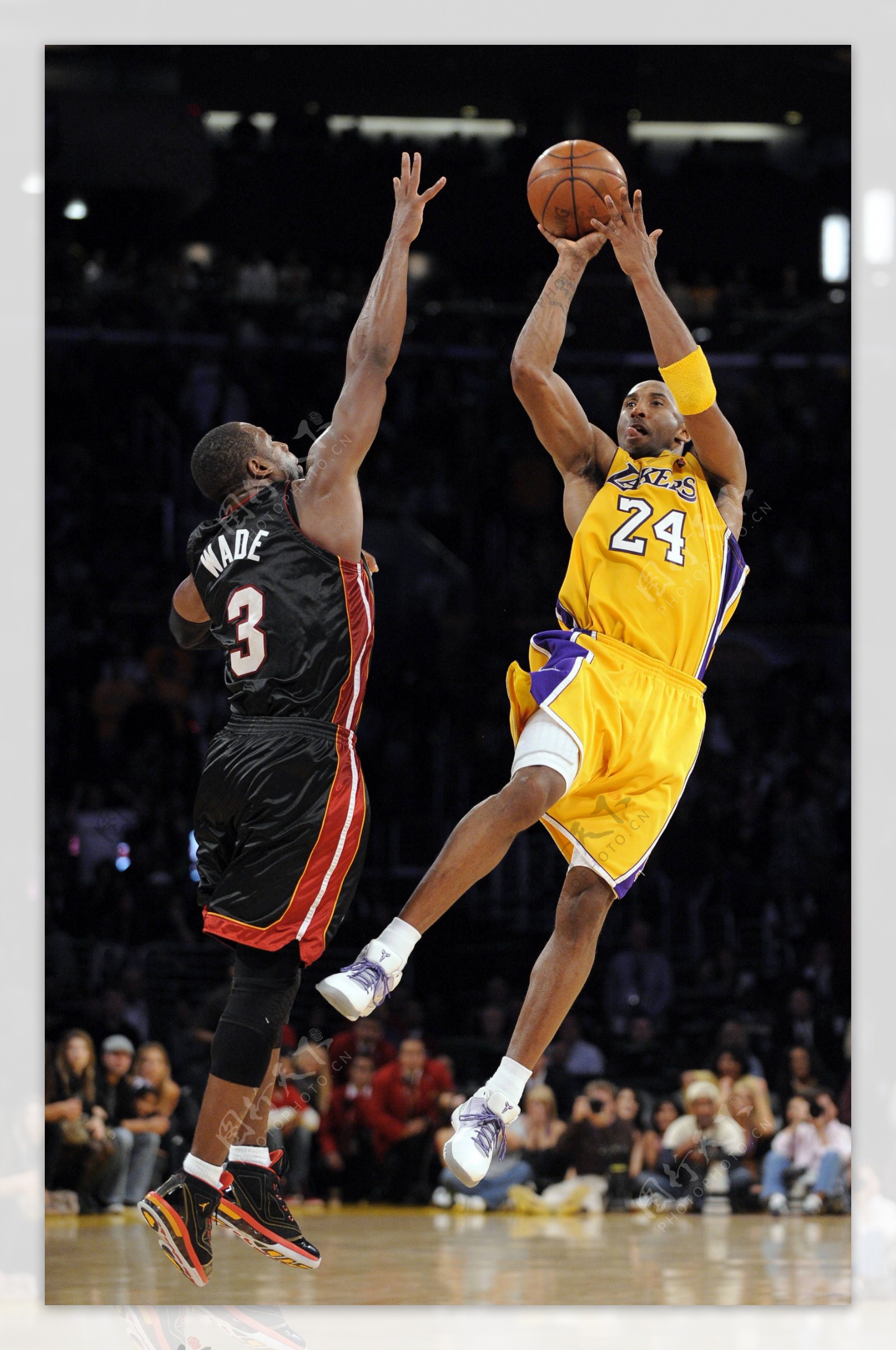 边路推进常 边路推进常